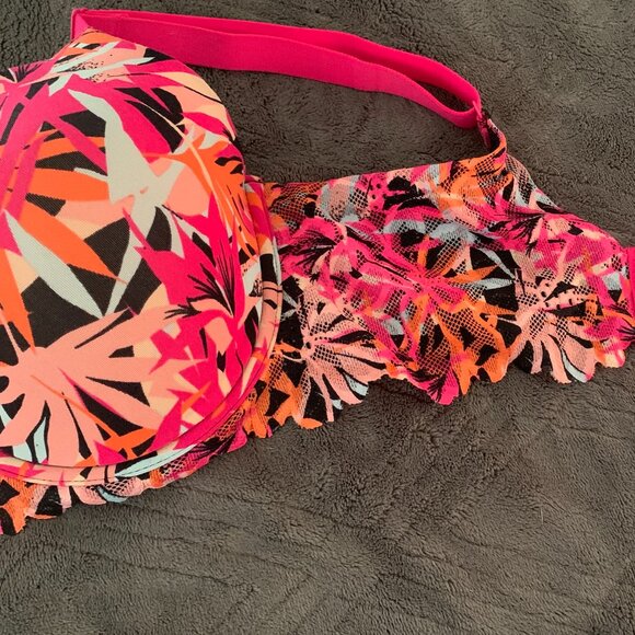 NWOT No Boundaries T-shirt bra - 34DD - Picture 2 of 5